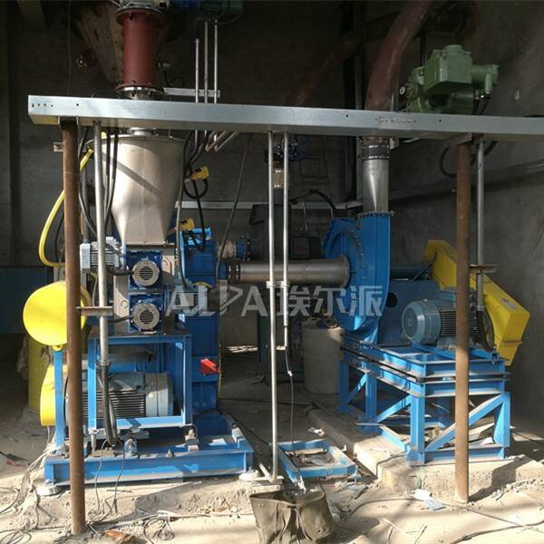 山西長林能源科技有限公司  購買小蘇打磨粉機超細TSM800